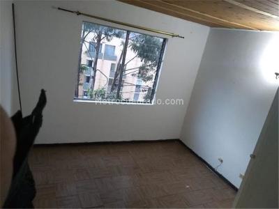 Apartamento de 3 alcobas en venta en Veinte De Julio, Medellín, 83 m² · foto 5 de 15