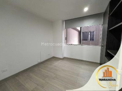 Apartamento de 3 alcobas en venta en Conjunto Ladera De Piedrapintada, Ibagué, 84 m² · foto 2 de 19