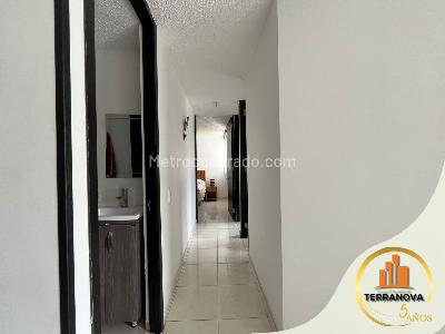 Apartamento de 3 alcobas en venta en Bosques De Fonderella, Ibagué, 58 m² · foto 3 de 17