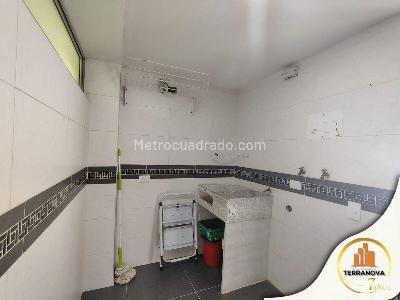 Apartamento de 3 alcobas en venta en Conjunto Los Cambulos, Ibagué, 134 m² · foto 10 de 19