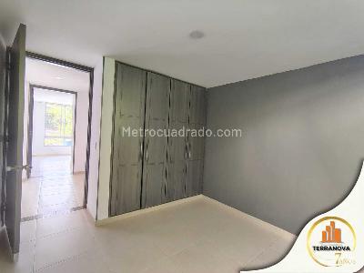 Apartamento de 3 alcobas en venta en Conjunto Los Cambulos, Ibagué, 134 m² · foto 11 de 19
