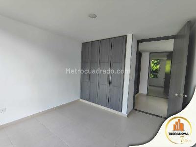 Apartamento de 3 alcobas en venta en Conjunto Los Cambulos, Ibagué, 134 m² · foto 9 de 19