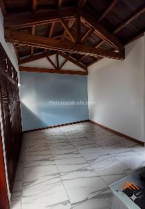 Casa de 3 alcobas en venta en Piedrapintada, Ibagué, 150 m² · foto 10 de 16