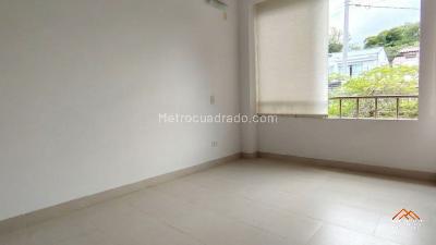 Casa de 4 alcobas en venta en Aparco, Ibagué, 220 m² · foto 3 de 20