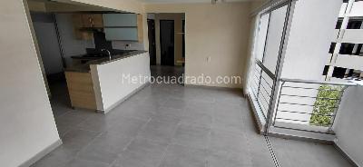 Apartamento de 3 alcobas en venta en Palomitas, Floridablanca, 77 m² · foto 2 de 18