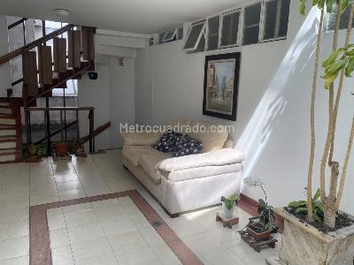 Casa en venta en Alhambra, Bogotá · foto 2 de 20
