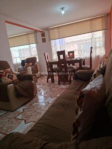 Casa de 5 alcobas en venta en Corinto, Bogotá, 203 m² · foto 2 de 11