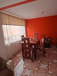Casa de 5 alcobas en venta en Corinto, Bogotá, 203 m² · foto 3 de 11