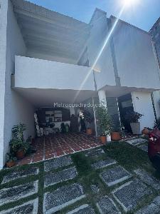 Casa de 3 alcobas en venta en Ciudad Jardin, Cali, 150 m² · foto 4 de 20