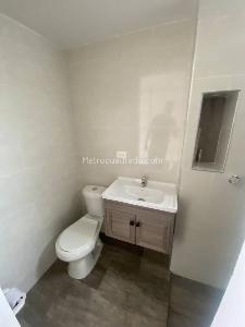 Apartamento de 2 alcobas en venta en Aguacatal, Cali, 50 m² · foto 3 de 12