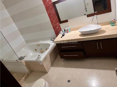 Casa de 4 alcobas en venta en Circunvalar, Pereira, 290 m² · foto 18 de 20