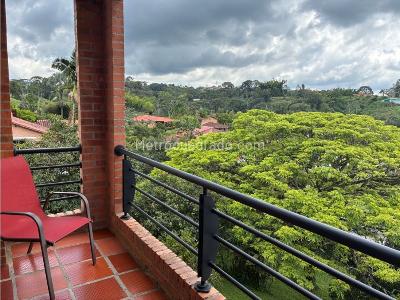 Casa de 4 alcobas en venta en Vereda Tribunas, Pereira · foto 2 de 20