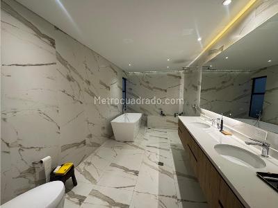 Apartamento de 3 alcobas en venta en Oeste, Cali, 340 m² · foto 2 de 20