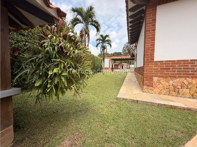 Casa de 5 alcobas en venta en Cerritos, Pereira, 480 m² · foto 6 de 11