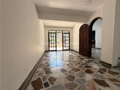 Casa de 5 alcobas en venta en Alamos, Pereira, 374 m² · foto 5 de 20