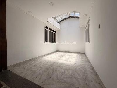 Casa de 5 alcobas en venta en Alamos, Pereira, 374 m² · foto 12 de 20