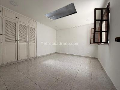 Casa de 5 alcobas en venta en Alamos, Pereira, 374 m² · foto 13 de 20
