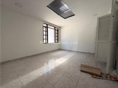 Casa de 5 alcobas en venta en Alamos, Pereira, 374 m² · foto 15 de 20