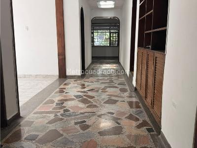 Casa de 5 alcobas en venta en Alamos, Pereira, 374 m² · foto 19 de 20