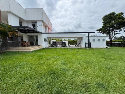 Casa de 5 alcobas en venta en Cerritos, Pereira · foto 16 de 20