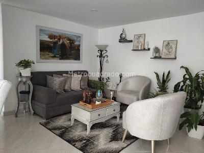 Apartamento en venta en Itagui, Itagüí · foto 2 de 16
