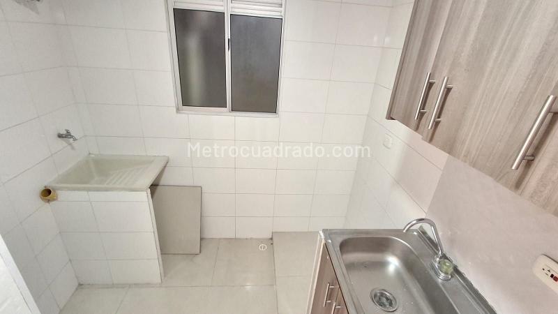 Piso – Barranquilla, Alameda del Rio - Más