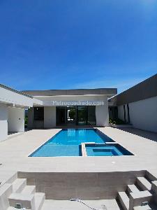 Casa de 4 alcobas en venta en Cerritos, Pereira, 450 m² · foto 19 de 20