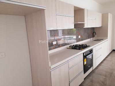 Casa de 4 alcobas en venta en Cerritos, Pereira, 150 m² · foto 4 de 17