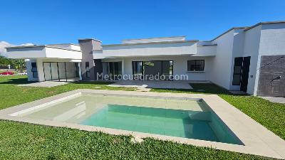 Casa de 4 alcobas en venta en Cerritos Cafelia, Pereira, 350 m² · foto 13 de 17