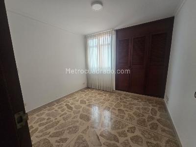 Apartamento de 4 alcobas en venta en Laureles, Medellín, 137 m² · foto 14 de 20