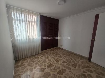 Apartamento de 4 alcobas en venta en Laureles, Medellín, 137 m² · foto 15 de 20
