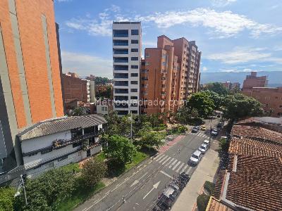 Apartamento de 4 alcobas en venta en Laureles, Medellín, 137 m² · foto 19 de 20