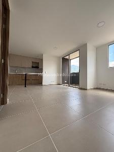 Apartamento de 2 alcobas en venta en Pilsen, Itagüí, 63 m² · foto 9 de 20
