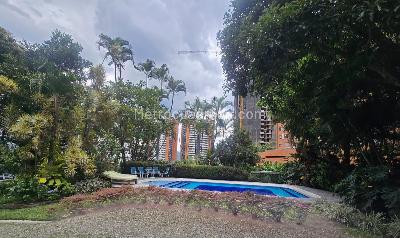 Casa de 3 alcobas en venta en Holanda, Sabaneta, 370 m² · foto 3 de 20