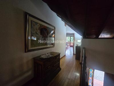 Casa de 3 alcobas en venta en Holanda, Sabaneta, 370 m² · foto 9 de 20