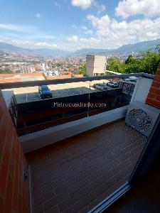 Apartamento de 3 alcobas en venta en La Cuenca, Envigado, 69 m² · foto 4 de 10