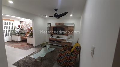 Casa de 3 alcobas en venta en Prados Del Norte, Cali, 300 m² · foto 16 de 19