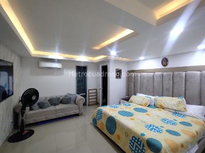 Casa de 4 alcobas en venta en Champagñat, Cali, 250 m² · foto 4 de 17