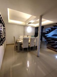 Casa de 4 alcobas en venta en Champagñat, Cali, 250 m² · foto 7 de 17