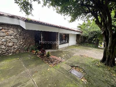 Casa de 5 alcobas en venta en Miraflores, Cali, 785 m² · foto 4 de 18
