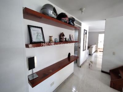 Apartamento de 3 alcobas en venta en Torres De Comfandi, Cali, 129 m² · foto 11 de 15