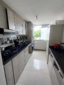 Apartamento de 3 alcobas en venta en Torres De Comfandi, Cali, 129 m² · foto 2 de 15