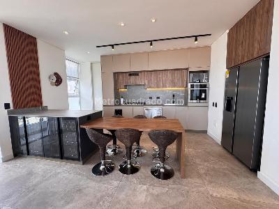 Apartamento de 4 alcobas en venta en Santa Monica Alta, Cali, 180 m² · foto 2 de 19
