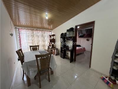 Casa de 5 alcobas en venta en El Poblado, Mosquera, 216 m² · foto 18 de 20