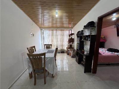 Casa de 5 alcobas en venta en El Poblado, Mosquera, 216 m² · foto 20 de 20