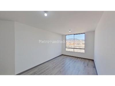 Apartamento en venta en Bravo Paez, Bogotá · foto 2 de 18