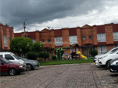 Casa de 3 alcobas en venta en Santillana, Mosquera, 84 m² · foto 4 de 20