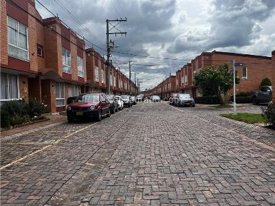 Casa de 3 alcobas en venta en Santillana, Mosquera, 84 m² · foto 19 de 20