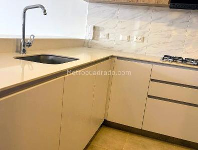 Apartamento de 3 alcobas en venta en Montevideo, Bogotá, 109 m² · foto 3 de 16