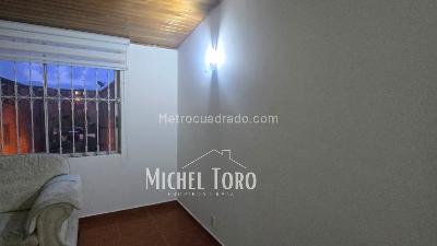 Casa de 3 alcobas en venta en Los Alamos, Bogotá, 90 m² · foto 9 de 15